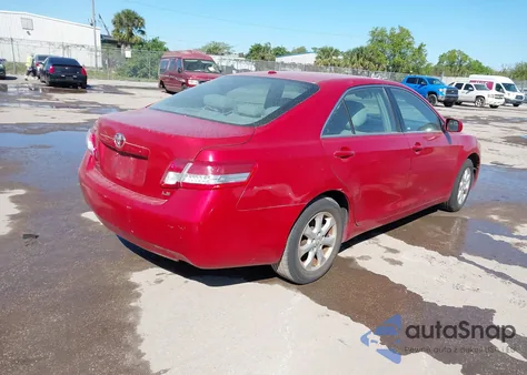 2011 Toyota Camry Le z USA, uszkodzony, nr VIN 4T4BF3EK9BR155386